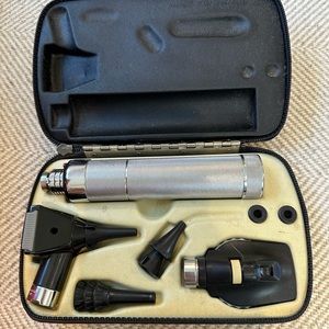 Welch Allyn 11600, 71050, 2500 Set Otoscope and Ophthalmoscope
